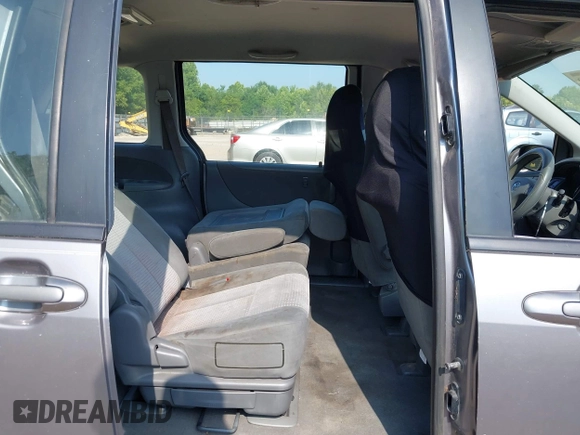 2004 Mazda MPV LX with VIN JM3LW28AX40500247, listed as a IAAI auction lot 42545659 with 255,316 mi miles and . Bid and sale history available at DreamBid. Image 8.