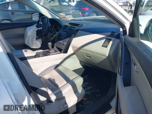 2010 Mazda CX-9 Sport with VIN JM3TB3MV1A0205558, listed as a IAAI auction lot 41880023 with 192,250 mi miles and . Bid and sale history available at carsss.com. Image 5.