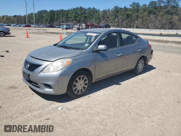 2014 Nissan Versa SV with VIN 3N1CN7AP4EL835230, listed as a Copart auction lot 49030075 with 189,146 mi miles and Salvage Title. Bid and sale history available at DreamBid. Image 1.