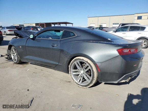2018 Chevrolet Camaro 2LT with VIN 1G1FD1RS0J0185914, listed as a Copart auction lot 45894945 with 46,000 mi miles and Salvage Title. Bid and sale history available at carsss.com. Image 2.