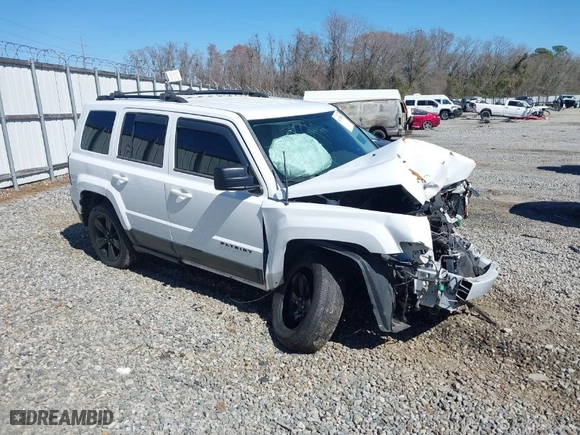 2014 Jeep Patriot Sport with VIN 1C4NJPBA9ED889186, listed as a IAAI auction lot 41738524 with 159,755 mi miles. Bid and sale history available at carsss.com. Image 1.