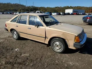 1983 Ford Escort z VIN 2FABP1347DX161788, wystawiony jako Copart lot #76347694 z przebiegiem 58 514 mil mil oraz Szkody całkowita. Historia ofert i sprzedaży dostępna na DreamBid. Obrazek 4.