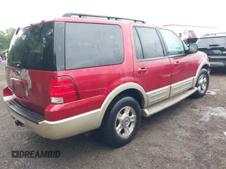 2006 Ford Expedition Eddie Bauer z VIN 1FMPU17506LA33013, wystawiony jako IAAI lot #42201809 z przebiegiem 205 163 mil mil oraz . Historia ofert i sprzedaży dostępna na DreamBid. Obrazek 4.