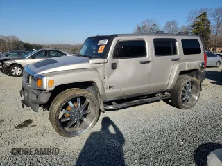 2006 Hummer H3 with VIN 5GTDN136868112198, listed as a Copart auction lot 46622905 with 270,605 mi miles and Salvage Title. Bid and sale history available at carsss.com. Image 1.