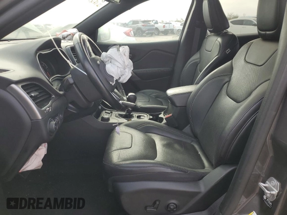 2021 Jeep Cherokee 80th Anniversary with VIN 1C4PJMMX8MD183270, listed as a Copart auction lot 85880334 with 43,225 mi miles and Salvage title. Bid and sale history available at DreamBid. Image 7.