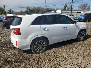 2015 Kia Sorento SX with VIN 5XYKWDA76FG635706, listed as a Copart auction lot 49275195 with 122,942 mi miles and Clean Title. Bid and sale history available at carsss.com. Image 3.