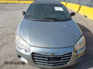 2004 Chrysler Sebring LX with VIN 1C3EL45X04N152674, listed as a IAAI auction lot 42056024 with 88,773 mi miles and . Bid and sale history available at DreamBid. Image 6.