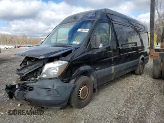 2015 Mercedes-Benz Sprinter Cargo EXT with VIN WD3PE8DC3FP141433, listed as a Copart auction lot 77853494 with 282,019 mi miles and Salvage Title. Bid and sale history available at carsss.com. Image 1.
