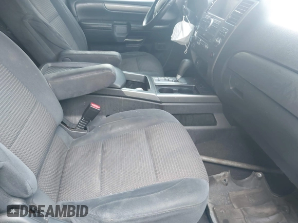 2010 Nissan Armada SE z VIN 5N1BA0NC7AN615055, wystawiony jako IAAI lot #42108459 z przebiegiem 301 246 mil mil oraz . Historia ofert i sprzedaży dostępna na DreamBid. Obrazek 5.