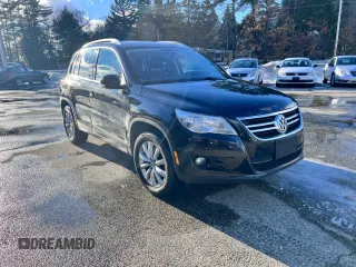 2011 Volkswagen Tiguan SE with VIN WVGBV7AX4BW535519, listed as a Copart auction lot 50371585 with 150,695 mi miles and Clean Title. Bid and sale history available at DreamBid. Image 1.