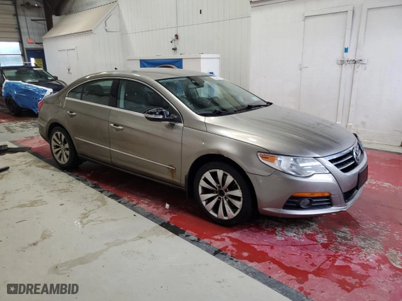 2010 Volkswagen CC Sport with VIN WVWMP7AN7AE548047, listed as a Copart auction lot 52301405 with 137,654 mi miles and Salvage Title. Bid and sale history available at carsss.com. Image 4.