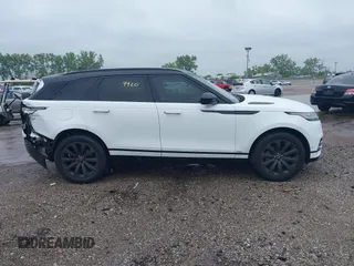 2018 Land Rover Range Rover Velar R-Dynamic SE с VIN SALYL2RX8JA731642, выставлен на аукционе IAAI как лот 42309920 с пробегом 93 749 миль миль и . История ставок и продаж доступна на DreamBid. Изображение 13.