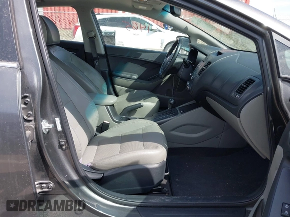 2014 Kia Forte EX with VIN KNAFZ4A8XE5061262, listed as a IAAI auction lot 41861465 with 150,673 mi miles. Bid and sale history available at carsss.com. Image 5.