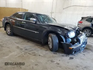 2008 Chrysler 300 C with VIN 2C3LK63H48H107737, listed as a Copart auction lot 72390964 with 149,944 mi miles and Salvage Title. Bid and sale history available at DreamBid. Image 4.