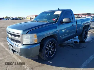 2009 Chevrolet Silverado 1500 with VIN 1GCEC24039Z215240, listed as a IAAI auction lot 41308199 with 104,662 mi miles and . Bid and sale history available at DreamBid. Image 17.