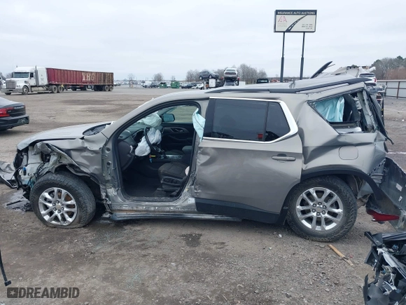 2019 Chevrolet Traverse LT Cloth with VIN 1GNEVGKW9KJ208058, listed as a IAAI auction lot 41265791 with 86,860 mi miles. Bid and sale history available at carsss.com. Image 15.