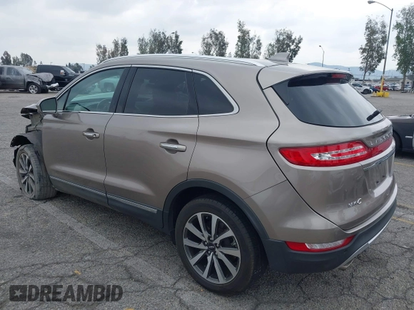 2019 Lincoln MKC Reserve with VIN 5LMCJ3C9XKUL09386, listed as a IAAI auction lot 41857681 with 66,101 mi miles and . Bid and sale history available at DreamBid. Image 3.