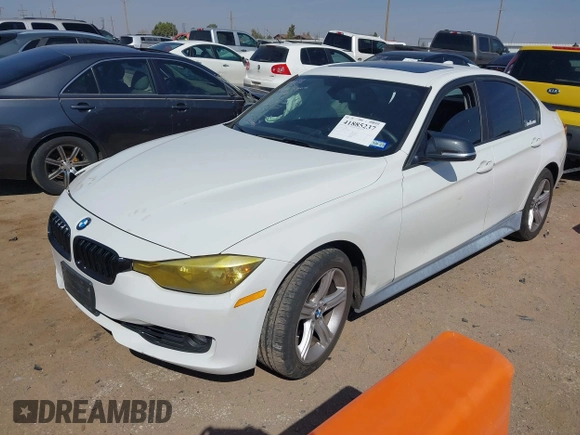 2014 BMW 3 Series 328i xDrive с VIN WBA3B5G55ENS07237, выставлен на аукционе IAAI как лот 41885237 с пробегом 100 288 миль миль и . История ставок и продаж доступна на DreamBid. Изображение 16.