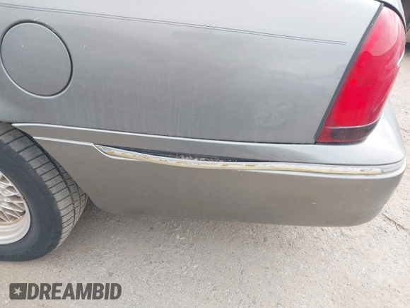 2002 Mercury Grand Marquis LS Premium с VIN 2MEFM75WX2X659825, выставлен на аукционе IAAI как лот 41718654 с пробегом 141 127 миль миль и . История ставок и продаж доступна на DreamBid. Изображение 6.