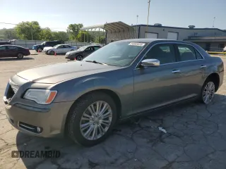 2012 Chrysler 300 Limited with VIN 2C3CCAHG8CH284672, listed as a Copart auction lot 54693035 with 161,847 mi miles and Salvage title. Bid and sale history available at DreamBid. Image 1.