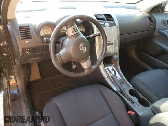 2007 Scion tC Spec z VIN JTKDE177X70210359, wystawiony jako Copart lot #53518075 z przebiegiem 201 925 mil mil oraz Czysty tytuł • Clean title. Historia ofert i sprzedaży dostępna na DreamBid. Obrazek 8.