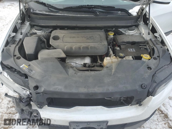 2020 Jeep Cherokee Limited with VIN 1C4PJLDB4LD652545, listed as a Copart auction lot 42247815 with 87,106 mi miles and Salvage title. Bid and sale history available at DreamBid. Image 11.