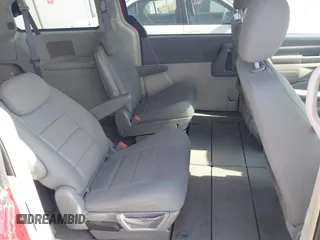 2009 Dodge Grand Caravan SXT z VIN 2D8HN541X9R589227, wystawiony jako IAAI lot #42393785 z przebiegiem Nie podano mil oraz . Historia ofert i sprzedaży dostępna na DreamBid. Obrazek 8.