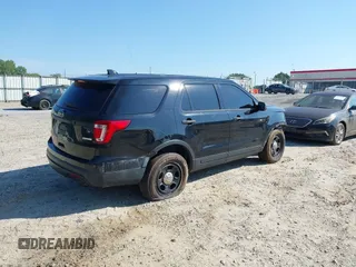 2017 Ford Police Interceptor Utility z VIN 1FM5K8AT9HGC90227, wystawiony jako IAAI lot #42621913 z przebiegiem 144 480 mil mil oraz . Historia ofert i sprzedaży dostępna na DreamBid. Obrazek 4.