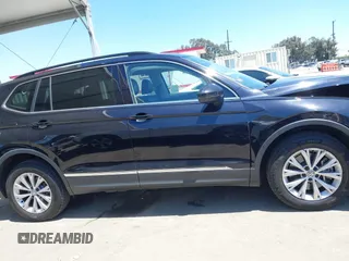 2018 Volkswagen Tiguan SEL z VIN 3VV3B7AX3JM210300, wystawiony jako IAAI lot #42189355 z przebiegiem 83 802 mil mil oraz . Historia ofert i sprzedaży dostępna na DreamBid. Obrazek 13.