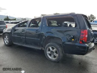 2007 Chevrolet Suburban LT with VIN 1GNFC16087R251053, listed as a Copart auction lot 47995345 with 230,568 mi miles and Salvage Title. Bid and sale history available at carsss.com. Image 2.