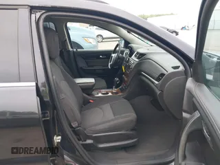 2014 Chevrolet Traverse LT with VIN 1GNKVGKD7EJ355792, listed as a IAAI auction lot 42129526 with 154,903 mi miles. Bid and sale history available at carsss.com. Image 5.