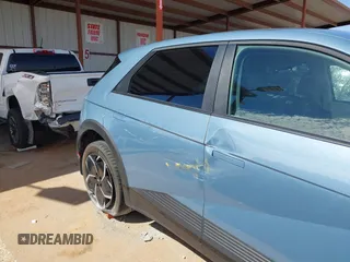 2024 Hyundai Ioniq 5 SEL z VIN KM8KN4DE0RU264604, wystawiony jako IAAI lot #41669323 z przebiegiem 3 207 mil mil oraz . Historia ofert i sprzedaży dostępna na DreamBid. Obrazek 18.