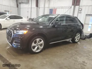 2021 Audi Q5 Premium Plus with VIN WA1BAAFY9M2070755, listed as a Copart auction lot 53470855 with 99,804 mi miles and Salvage Title. Bid and sale history available at carsss.com. Image 1.