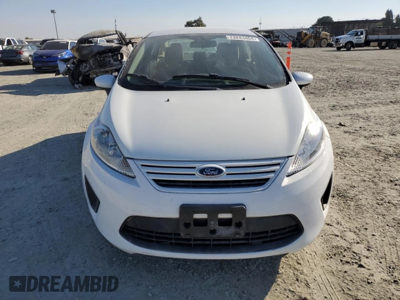 2013 Ford Fiesta S with VIN 3FADP4AJ3DM111257, listed as a Copart auction lot 73243404 with 43,209 mi miles and Clean title. Bid and sale history available at DreamBid. Image 5.