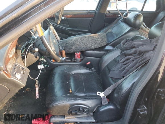 2003 Cadillac DeVille DTS z VIN 1G6KF57963U245281, wystawiony jako Copart lot #79911554 z przebiegiem Nie podano mil oraz Szkody całkowita. Historia ofert i sprzedaży dostępna na DreamBid. Obrazek 7.