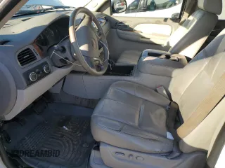 2009 GMC Yukon SLT w/4SB with VIN 1GKFK33049R249433, listed as a Copart auction lot 86924094 with 274,369 mi miles and Salvage Title. Bid and sale history available at carsss.com. Image 7.
