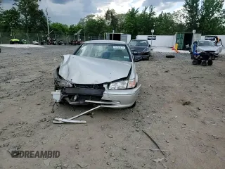 2000 Toyota Camry CE z VIN 4T1BG22K9YU653036, wystawiony jako Copart lot #55363475 z przebiegiem 84 258 mil mil oraz Szkoda całkowita • Salvage title. Historia ofert i sprzedaży dostępna na DreamBid. Obrazek 13.