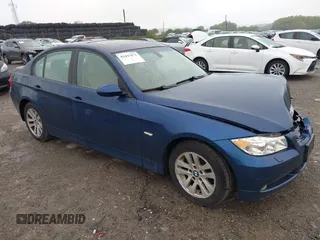2006 BMW 3 Series 325xi z VIN WBAVD13546KV03967, wystawiony jako IAAI lot #42447871 z przebiegiem Nie podano mil oraz . Historia ofert i sprzedaży dostępna na DreamBid. Obrazek 1.