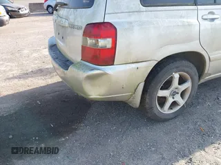2004 Toyota Highlander z VIN JTEDP21A940025867, wystawiony jako IAAI lot #42274495 z przebiegiem 243 774 mil mil oraz . Historia ofert i sprzedaży dostępna na DreamBid. Obrazek 6.