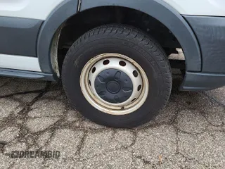 2016 Ford Transit с VIN 1FTYR1YM1GKB55547, выставлен на аукционе IAAI как лот 42515973 с пробегом 123 629 миль миль и . История ставок и продаж доступна на DreamBid. Изображение 6.