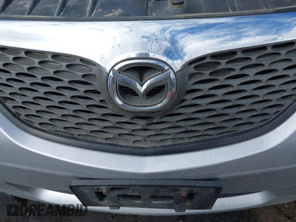 2005 Mazda MPV LX with VIN JM3LW28A150551864, listed as a IAAI auction lot 41922850 with 247,930 mi miles. Bid and sale history available at carsss.com. Image 6.