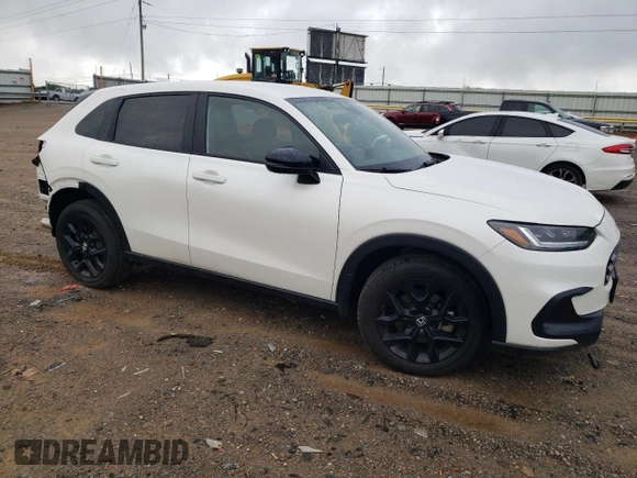 2024 Honda HR-V Sport z VIN 3CZRZ2H54RM765709, wystawiony jako Copart lot #56275525 z przebiegiem 28 116 mil mil oraz Szkoda całkowita • Salvage title. Historia ofert i sprzedaży dostępna na DreamBid. Obrazek 4.