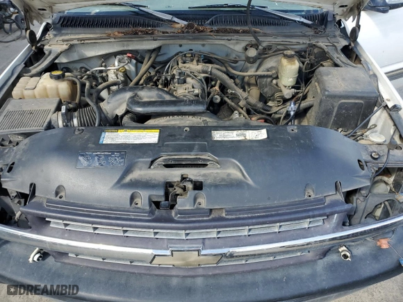 1999 Chevrolet Silverado 1500 LS with VIN 2GCEC19T7X1193973, listed as a Copart auction lot 49701125 with 276,641 mi miles and Salvage Title. Bid and sale history available at carsss.com. Image 11.