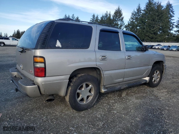 2004 GMC Yukon Denali with VIN 1GKEK63UX4J210336, listed as a Copart auction lot 47892615 with 375,952 mi miles and Salvage Title. Bid and sale history available at carsss.com. Image 3.