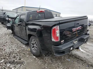 2022 GMC Canyon 4WD AT4 w/Cloth with VIN 1GTG6FENXN1105280, listed as a Copart auction lot 44232685 with 44,265 mi miles and Salvage Title. Bid and sale history available at carsss.com. Image 2.