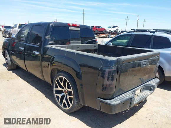 2008 GMC Sierra Denali z VIN 2GTEK638781311204, wystawiony jako IAAI lot #42078564 z przebiegiem 158 728 mil mil oraz . Historia ofert i sprzedaży dostępna na DreamBid. Obrazek 3.