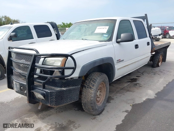 2003 Chevrolet Silverado 2500HD LS with VIN 1GCHK23193F126937, listed as a IAAI auction lot 41893874 with 260,432 mi miles. Bid and sale history available at carsss.com. Image 17.