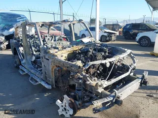 2018 Jeep Wrangler Unlimited Sport S with VIN 1C4HJXDG3JW183263, listed as a IAAI auction lot 41157801 with 1 mi miles. Bid and sale history available at carsss.com. Image 1.