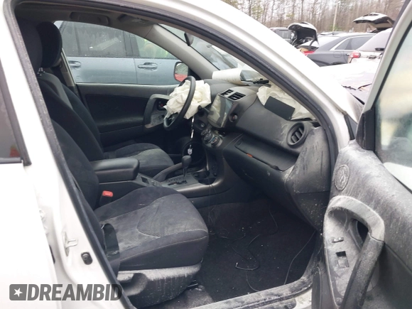 2011 Toyota RAV4 Sport with VIN 2T3RF4DVXBW133575, listed as a IAAI auction lot 41781017 with 1 mi miles. Bid and sale history available at carsss.com. Image 5.