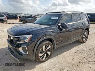 2024 Volkswagen Atlas SE with VIN 1V2JR2CA1RC579584, listed as a Copart auction lot 61060365 with 12,746 mi miles and Salvage title. Bid and sale history available at DreamBid. Image 1.
